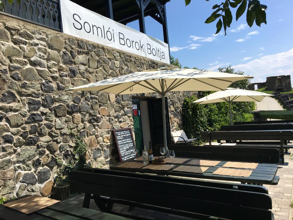 Somlo Wineshop Guesthouse Somlovasarhely Екстериор снимка
